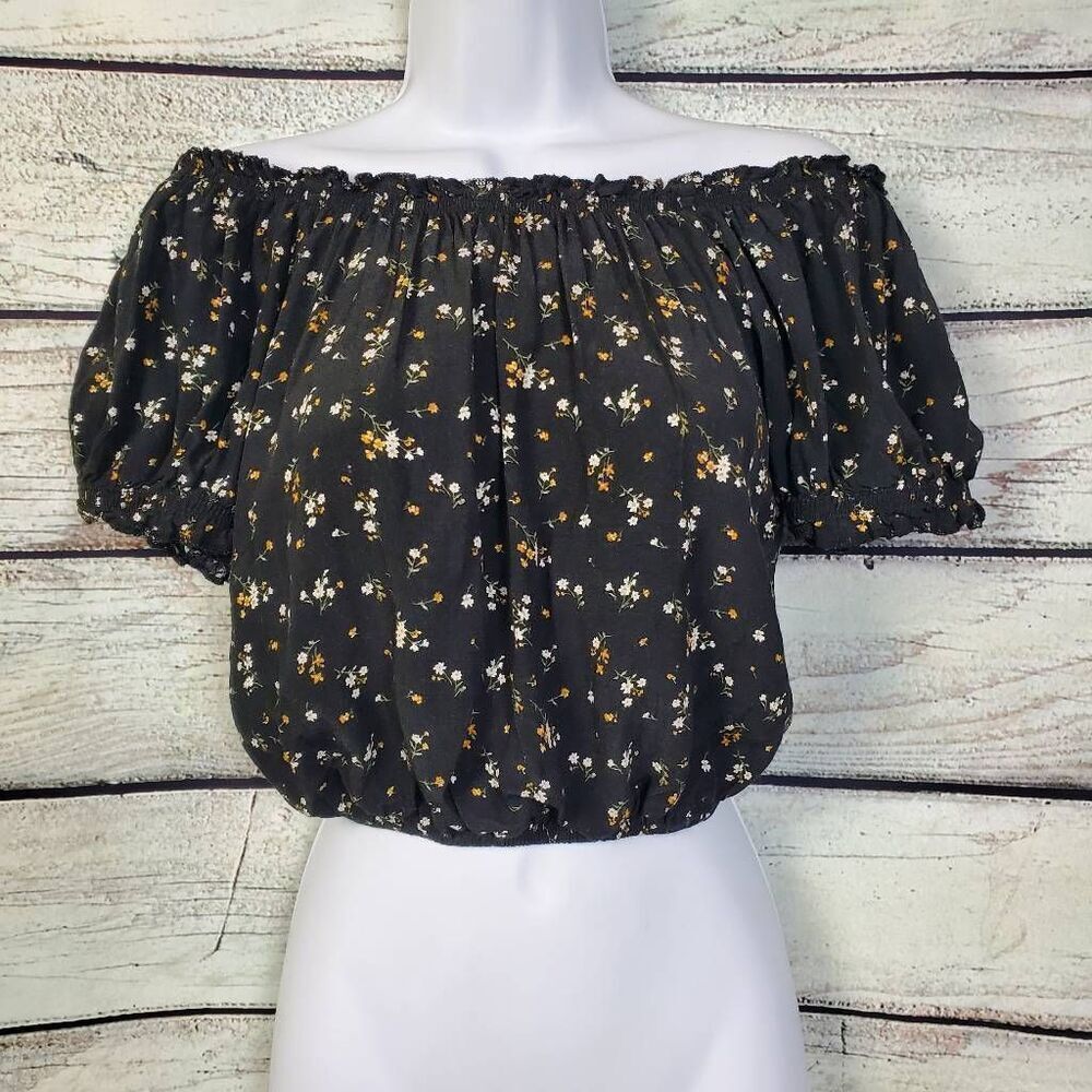 American Eagle Black Floral Off Shoulder Puff Sleeve Crop Top XS